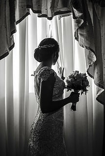 新娘穿什么鞋 结婚当天新娘应该穿什么颜色的鞋?