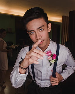 婚礼父母上场什么音乐 婚礼上父母出场应该配什么背景音乐??