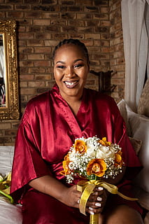 结婚伴娘穿什么颜色 伴娘需要穿什么颜色的衣服？