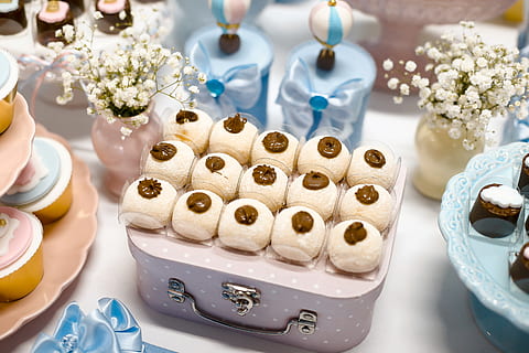 司仪婚礼问些什么