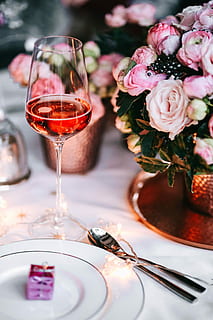 冬天穿什么婚纱 冬天婚纱款式有哪些 冬季穿婚纱要怎么穿