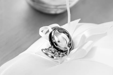 中式婚礼服装叫什么 中式婚礼需要准备什么服装?