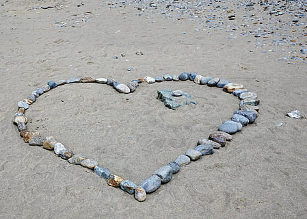 女儿请贴结婚喜宴怎么写 女儿结婚请帖怎么写