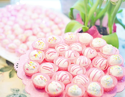 婚纱披肩的别针怎么别好 婚纱大了怎么用别针