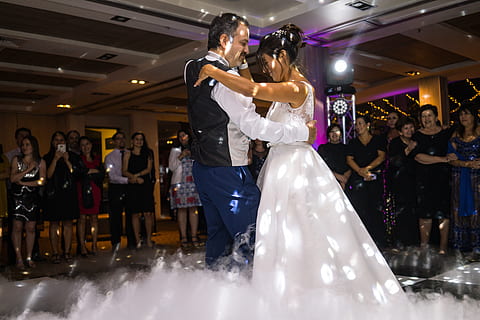 结婚穿什么样的西装 结婚穿什么颜色西装合适？