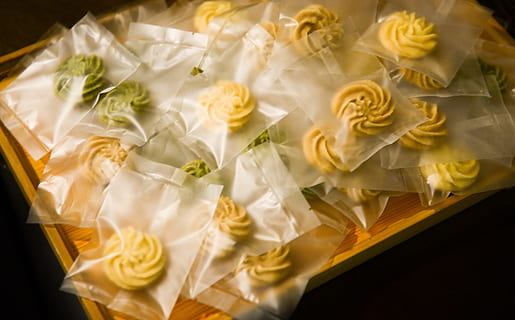 冬季结婚穿什么礼服 冬天结婚穿什么样的礼服