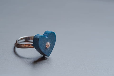 请帖模板怎么写邀请人 结婚请帖邀请函格式怎么写