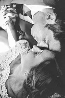 金婚是纪念结婚多少年 一般金婚是纪念结婚多少周年?