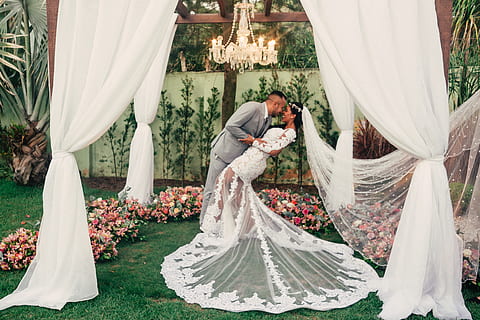 请人参加婚礼要带什么礼物 参加婚礼需要准备什么