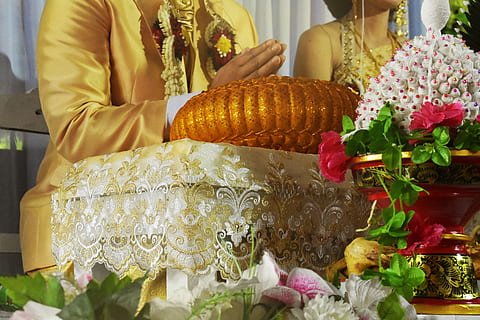 一个婚礼主持人红包包多少钱 婚礼当天,一般都给司仪包多少钱的红包好