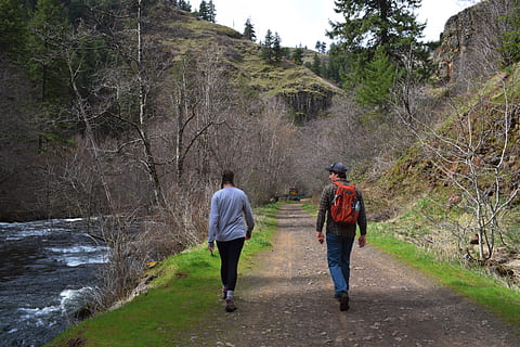 伴娘是干什么的 伴娘主要干什么?