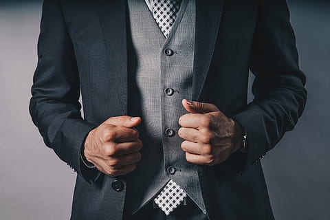 有什么婚礼相片墙布置的技巧 结婚照片墙布置攻略 婚礼照片强如何布置好