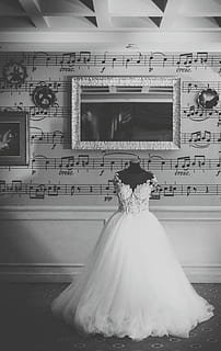 婚礼请帖称呼怎么写 写婚礼请柬应该怎么称呼?