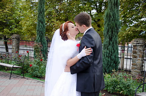 伴娘是学生该穿什么鞋 伴娘应该穿什么衣服鞋子