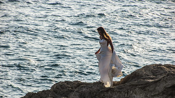 什么中文歌可以和英文歌穿插这唱 有什么好听的中文歌和英文歌