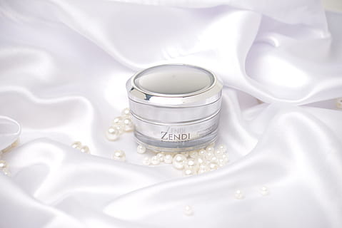 怎么做户外婚礼效果图 这种平面婚礼效果图是怎样做出来的?