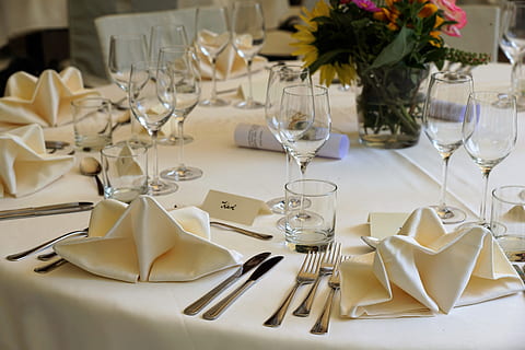 用轿子接亲穿什么衣服 接亲穿什么衣服合适