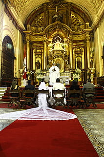 婚礼请柬怎么写名字