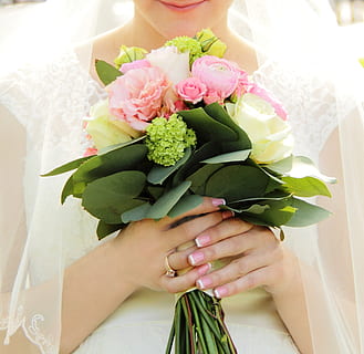 结婚伴郎伴娘要做什么 结婚时伴娘都要做什么准备?