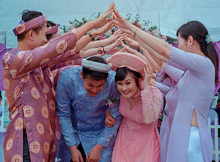 新娘第一天要怎么做 新婚第一天早上新娘应该做什么