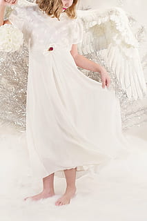 证婚人红包包多少 证婚人的红包给多少钱