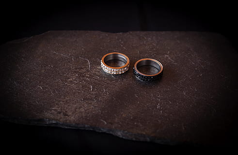 冬天紫色伴娘礼服搭什么披肩