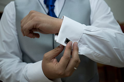 结婚敬酒穿什么 结婚敬酒时穿什么衣服好呢