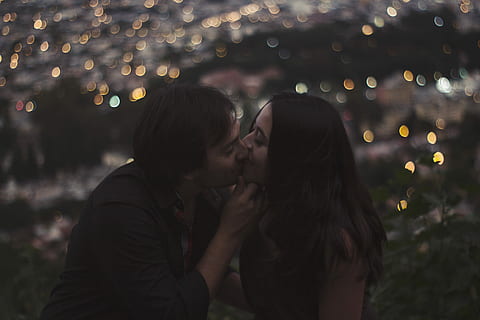 一场婚礼灯光能赚多少 结婚办场婚礼能赚多少？