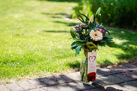 结婚礼物怎么送 结婚送礼怎么送?