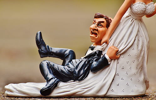 婚礼主持人多少钱 婚礼主持多少钱一场呀?