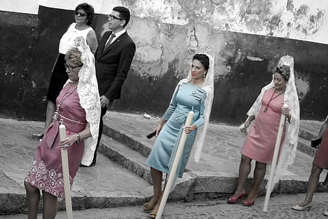 领证穿什么样的衣服好看 领证穿什么颜色的衣服好