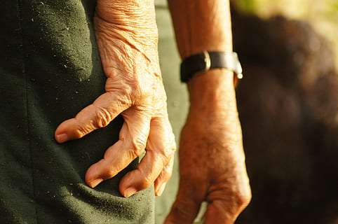 婚车一般用什么 现在结婚一般都用什么婚车