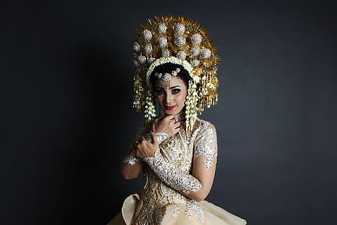 结婚做什么样的指甲好看图片 结婚的时候适合做什么样的指甲？