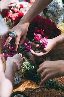 婚宴适合用什么餐具 婚礼中给父母敬茶用什么碗有讲究吗