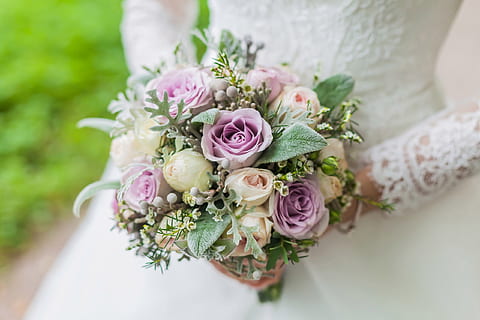 婚宴请柬写什么 婚宴请柬怎么写