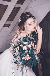 有什么搞笑的主持出场 求主持人搞笑的开场白