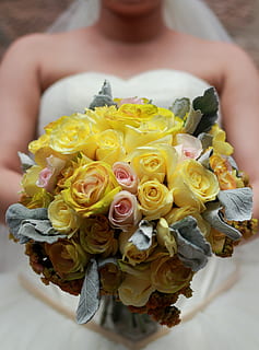 结婚拿什么花好看图片 结婚家里摆些什么花比较好看