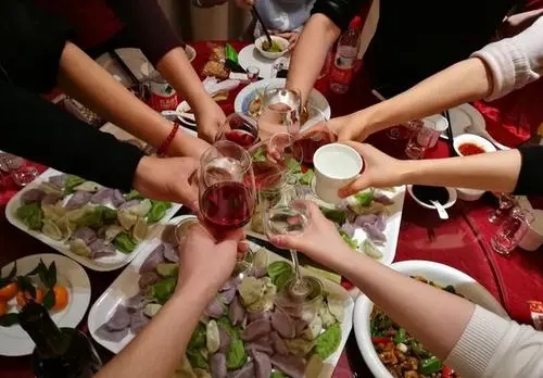 老朋友相聚开心的句子文案