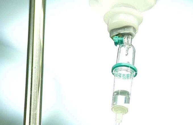 配打针图片的说说文案