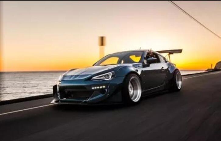 开车在路上发朋友圈简单句子文案