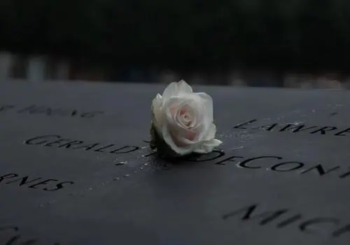 悼念奶奶刚去世的句子文案