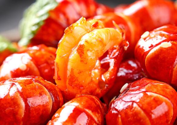 吃小龙虾搞笑说说文案