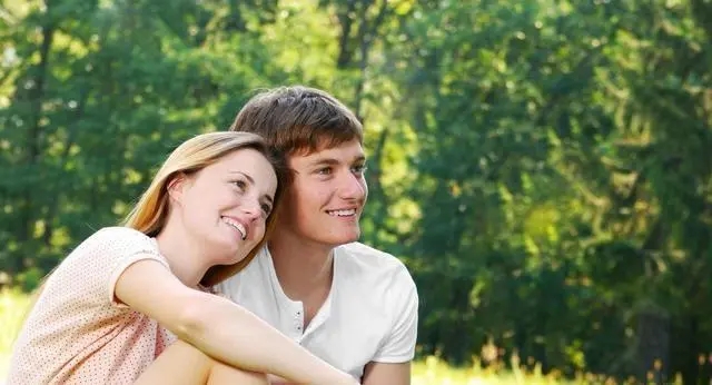 跟女孩子说午安情话文案