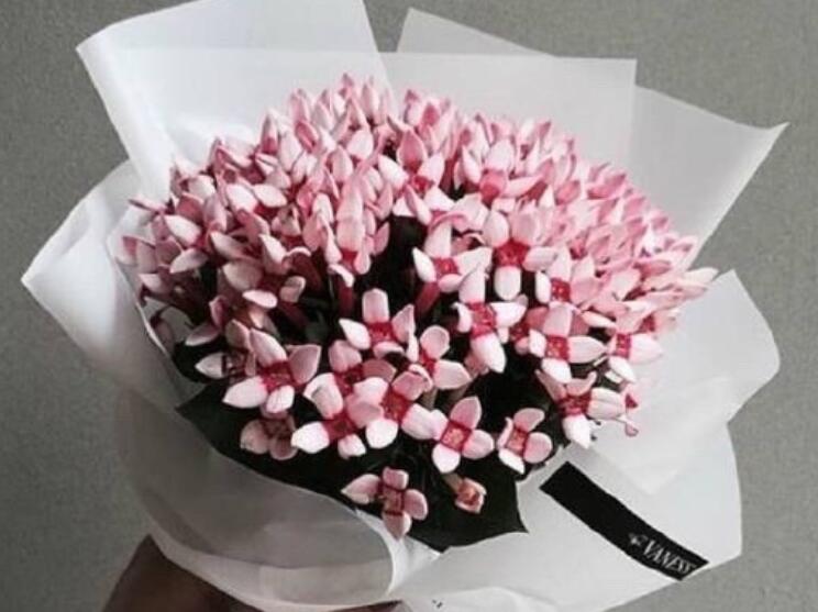 让情人感动到哭的话语