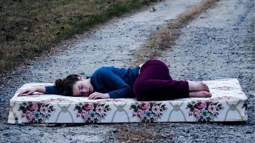 因家庭磨得心累的句子文案