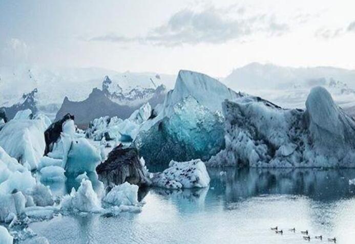 努力奋斗的句子文案八个字