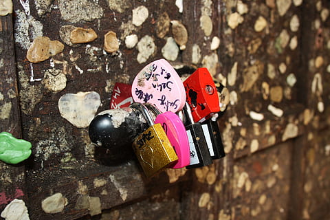 女朋友累了哄她的句子文案