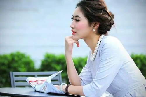 女人活得漂亮的霸气说说文案