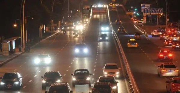 女人夜晚开车唯美句子文案