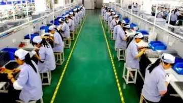 工厂流水线的搞笑句子文案